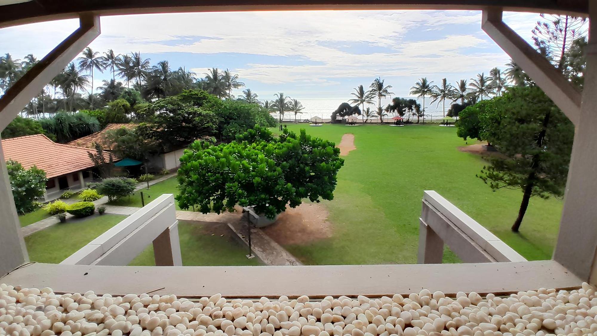 Laya Beach Wadduwa Exterior photo